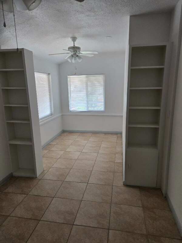 Building Photo - 1514 4th St