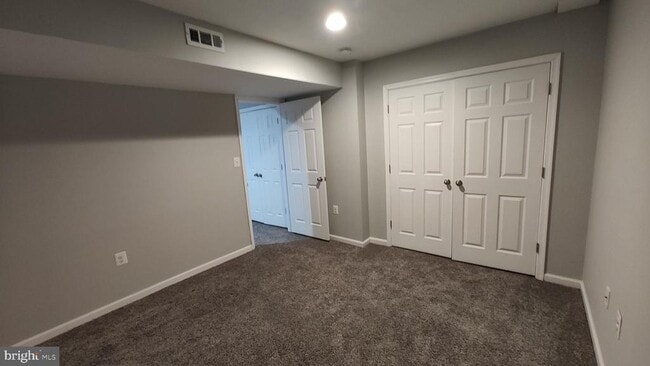 Building Photo - 3 Jack Pine Pl