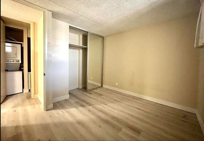 Building Photo - ? Amazing Waikiki 2-Bedroom, 2-Bath Oasis ...