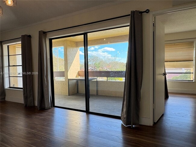 Building Photo - 9285 SW 125th Ave