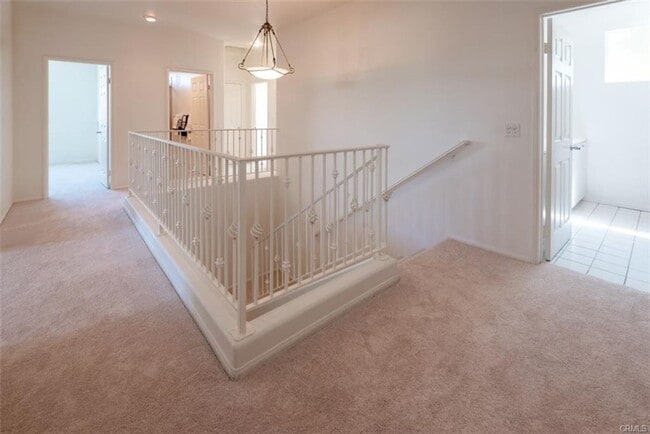 Building Photo - Executive Town Home in Central Torrance