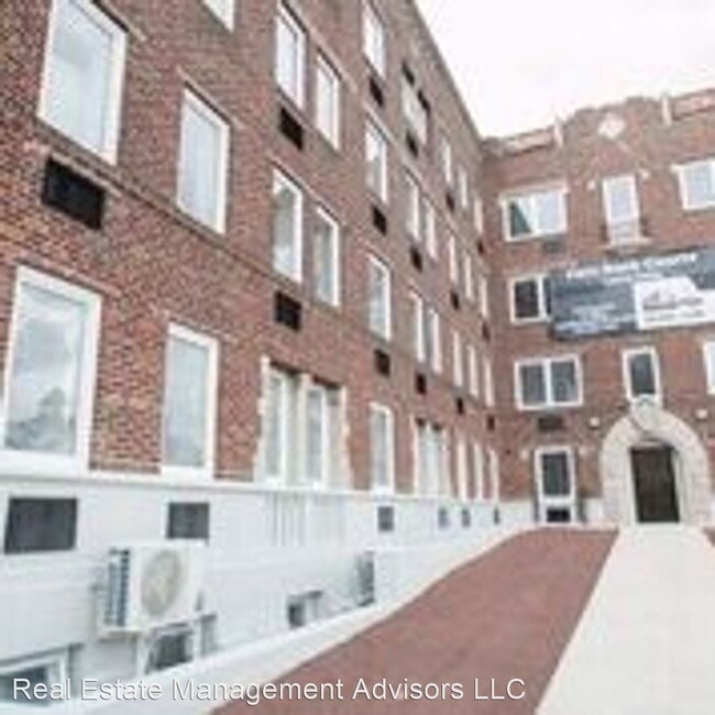 Building Photo - 5850 N 13th St