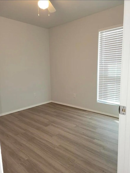 Building Photo - 5524 Jarvis St