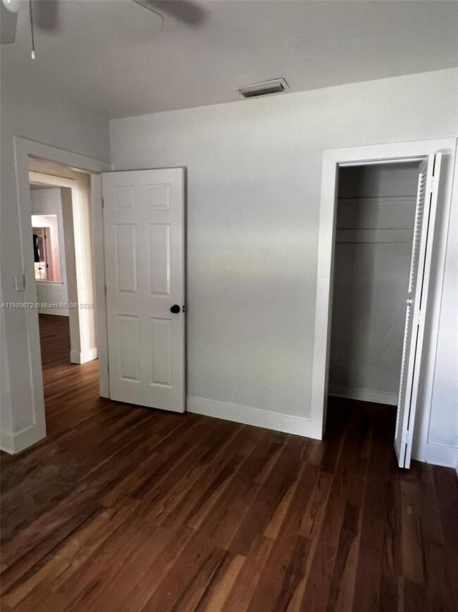 Building Photo - 707 N J St