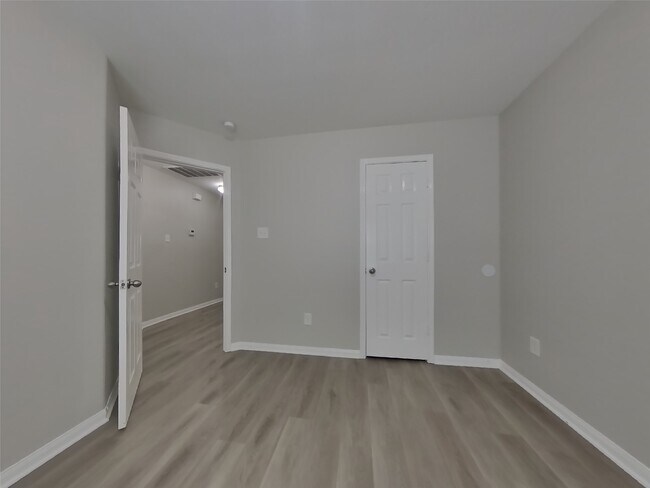 Building Photo - 21407 Jamals Way