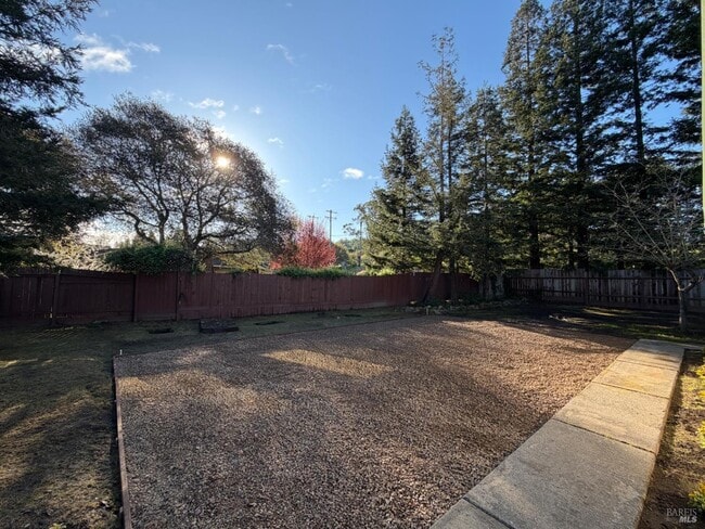 Building Photo - 378 Brey Rd