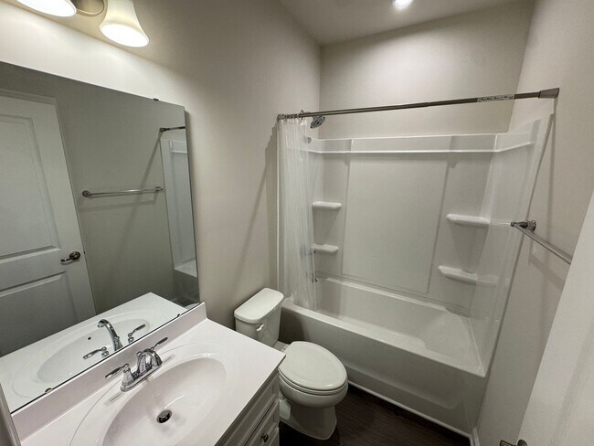 Building Photo - Lovely Colvard Farms Townhouse