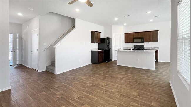 Building Photo - 112 Skipping Stone Ln