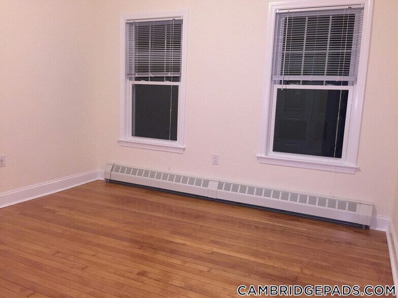 Building Photo - 65 Langdon St