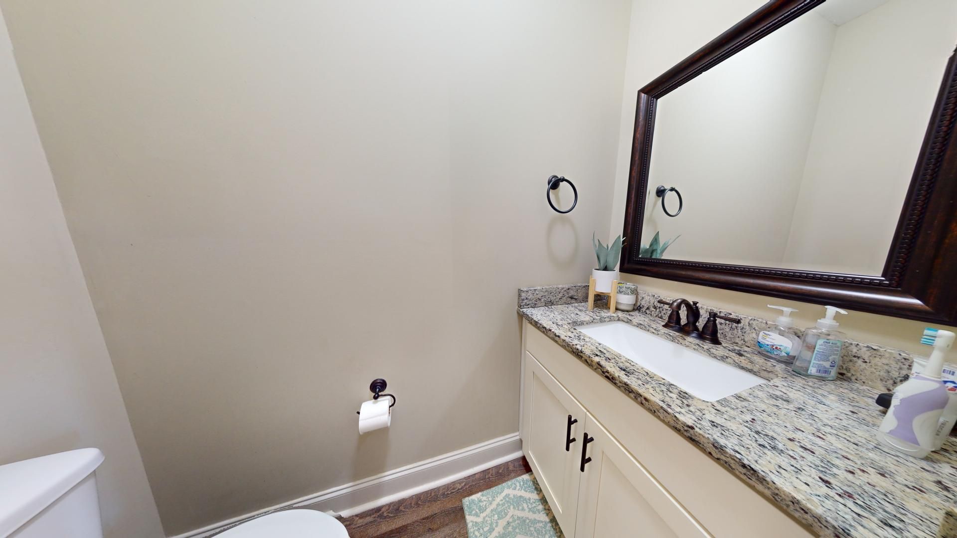 Building Photo - Eagle Ridge Townhome