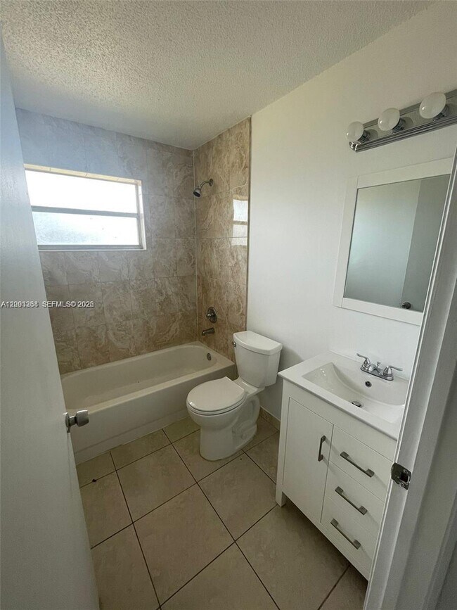 Building Photo - 757 NW 95th Terrace