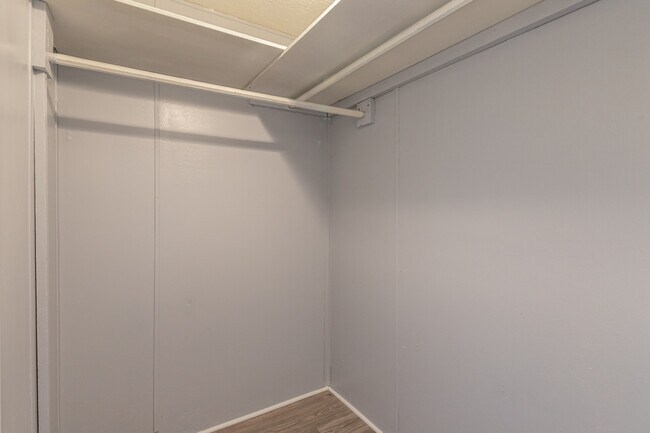 Building Photo - 20945 Via Duran Point