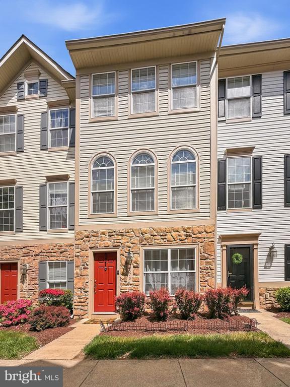 Building Photo - 3575 Sherbrooke Cir
