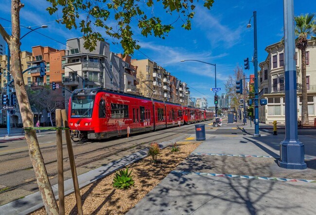 Building Photo - Light and Bright East Village 2 Bedroom at...