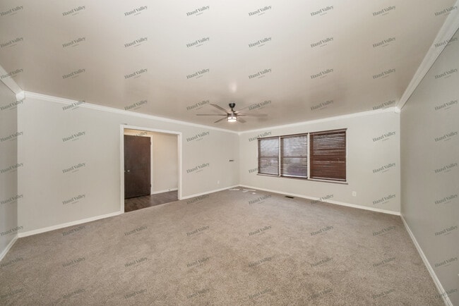 Building Photo - 3225 NW 35th Pl