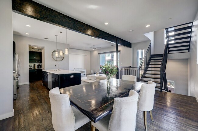 Building Photo - 1401 Fairview St