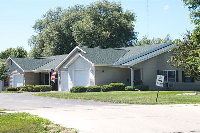 Building Photo - ASHBURY FARMS