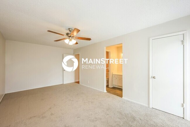 Building Photo - 3 Bedroom Pet-Friendly Home in San Antonio...