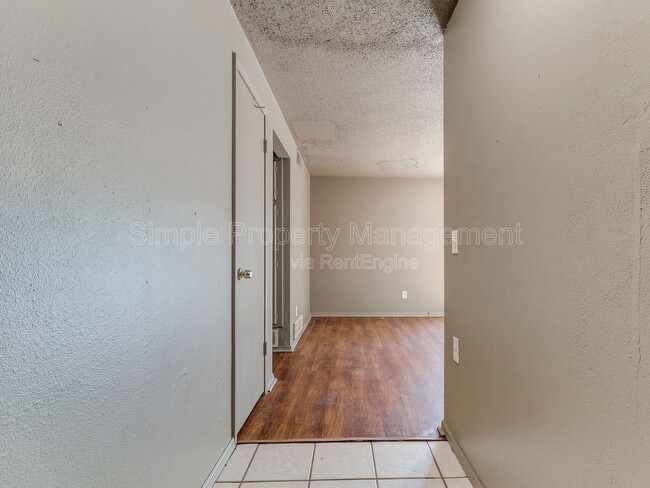 Building Photo - 4008 SE 47th St