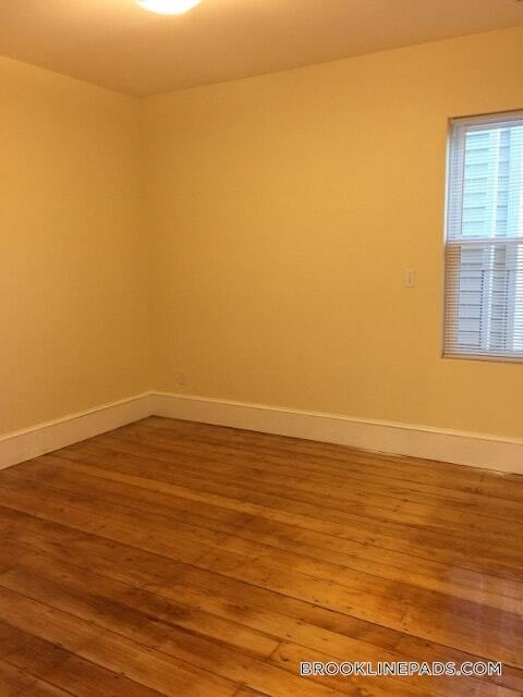 Building Photo - 5 Smythe St