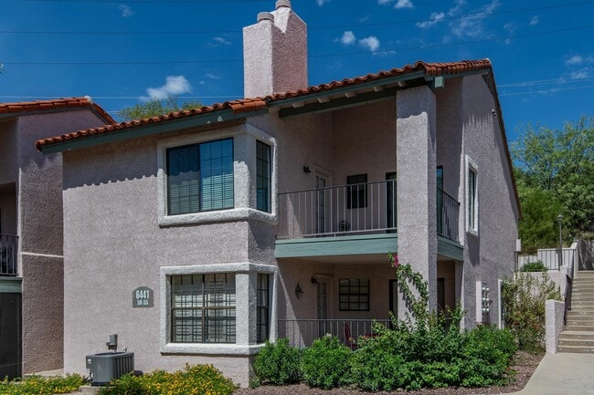 Building Photo - 6441 N Tierra De Las Catalinas