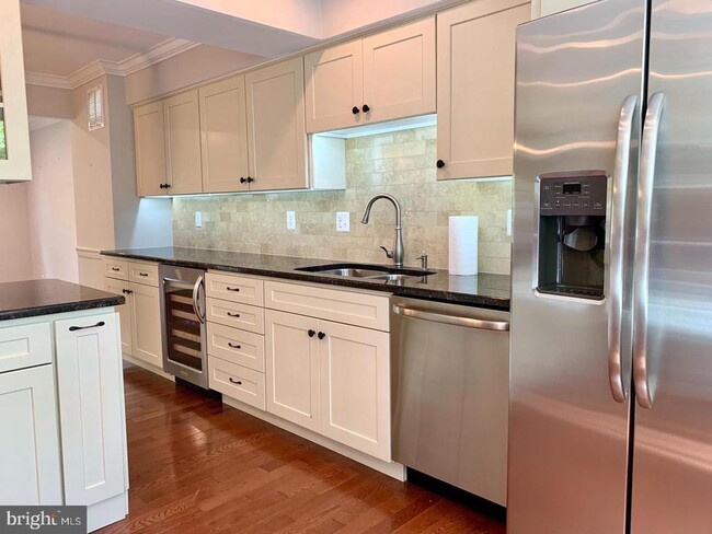 Building Photo - 7808 Hyson Park Ct