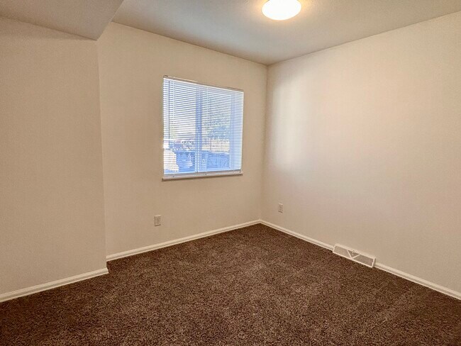 IMG_4735 - 4455 North Harlan