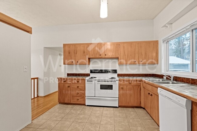 Building Photo - Welcome to the Spokane Valley