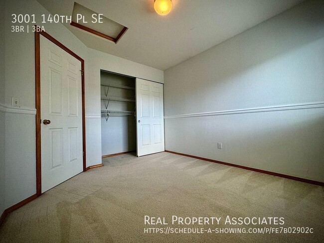 Building Photo - 3001 140th Pl SE
