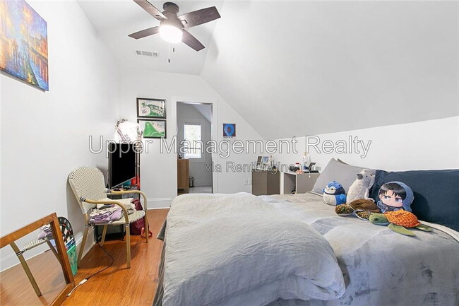 Building Photo - 7512 Freret St