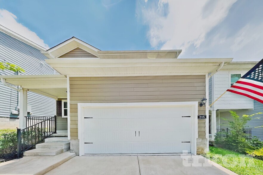Building Photo - 215 Kirkside Dr