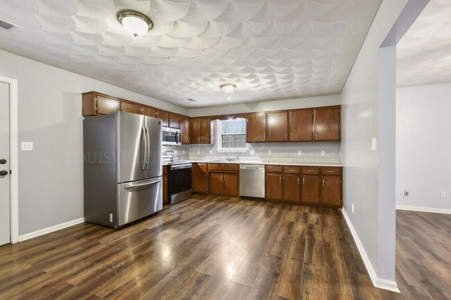 Building Photo - 171 Springhill Dr