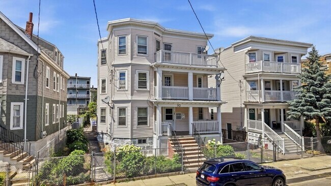 Building Photo - 90 Homes Ave