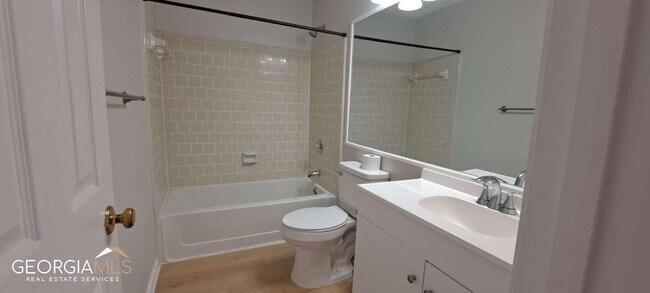 Building Photo - 3529 Mt Vernon Cir