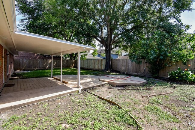 Building Photo - 154 Squires Bend