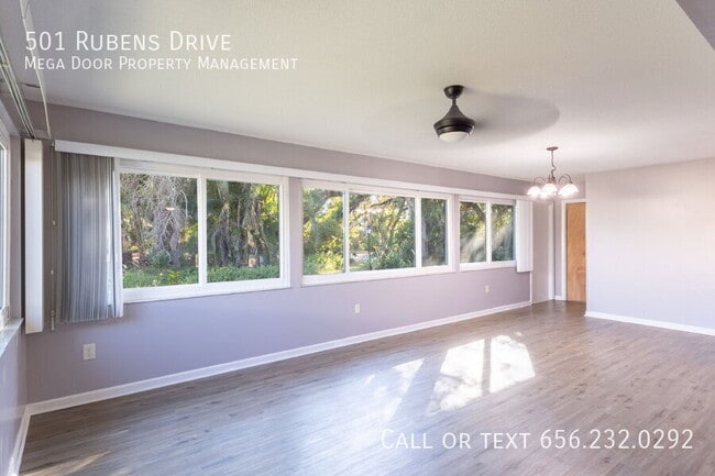 Building Photo - 501 Rubens Dr