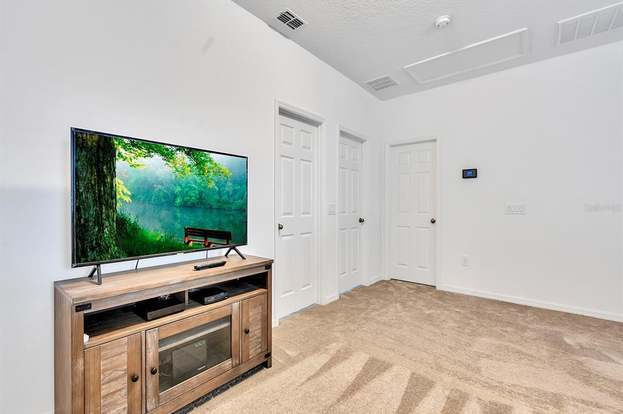 Building Photo - 15691 Willow Arbor Cir