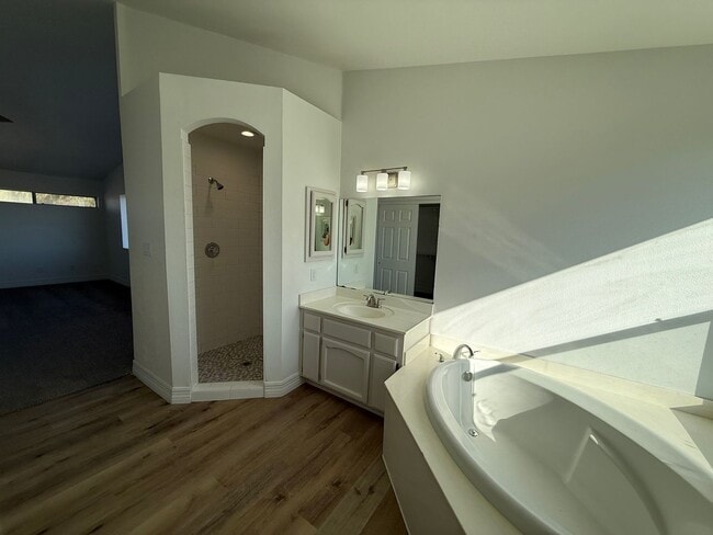 Building Photo - 4 BEDROOM IN RANCHO SERENO - FRESHLY REMODELED