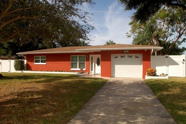 Building Photo - 468 Limewood Ave