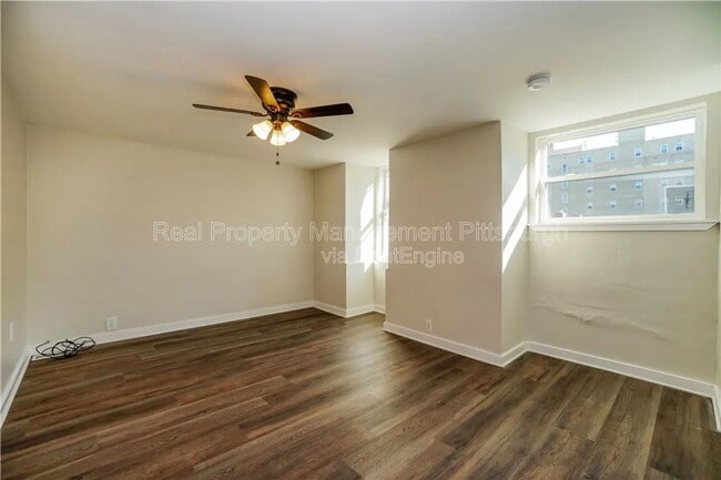 Building Photo - 2123 Sidney St