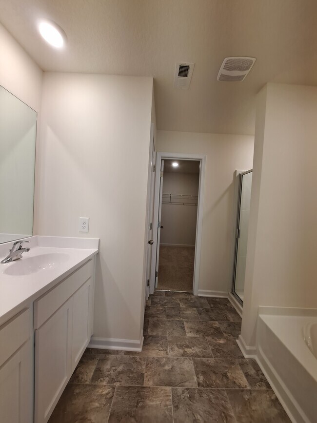 Building Photo - 12032 Sweet Almond Ln