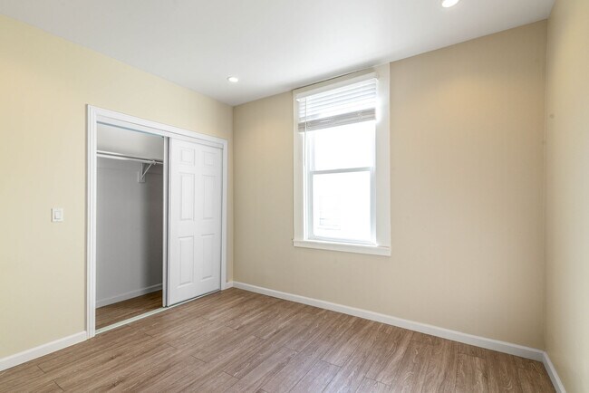 Building Photo - 1454-1464 Union