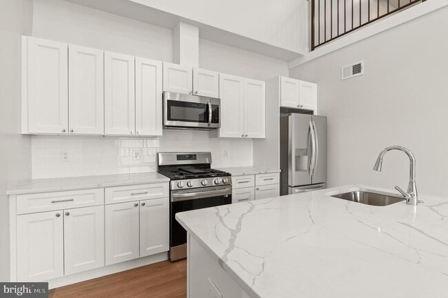 Building Photo - 1100 Bladensburg Rd NE