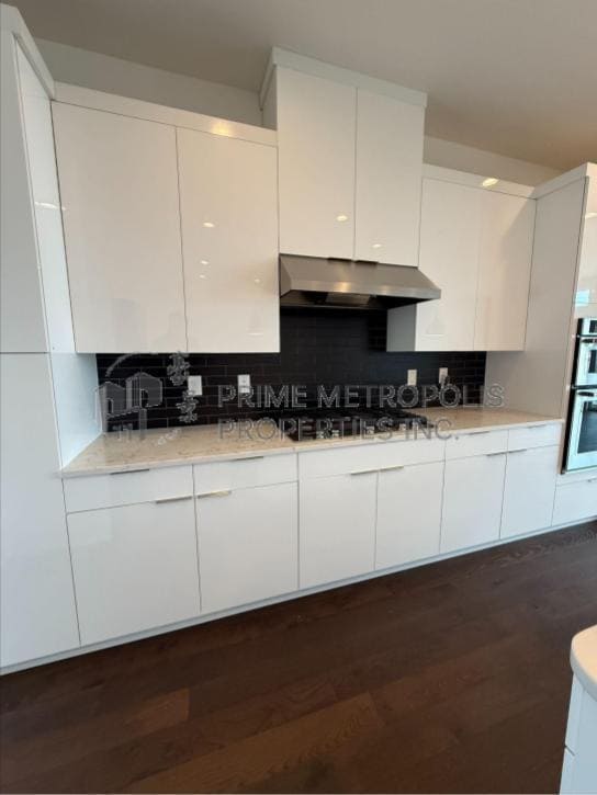 Building Photo - 2142 10th Ave W