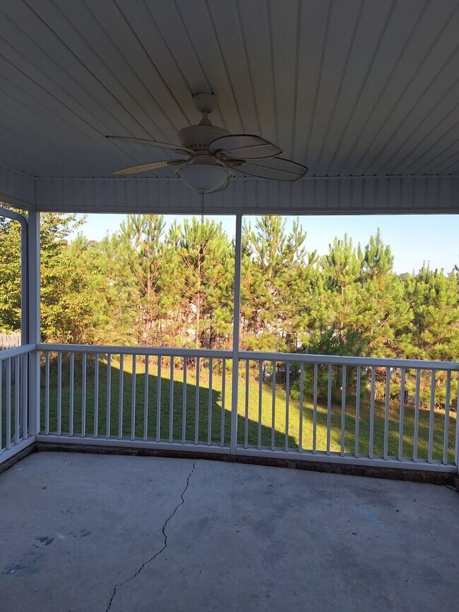 Building Photo - Marvelous Three Bedroom Home in Lake Carolina!