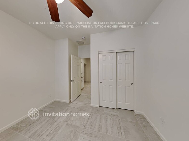 Building Photo - 26126 N 121st Ave