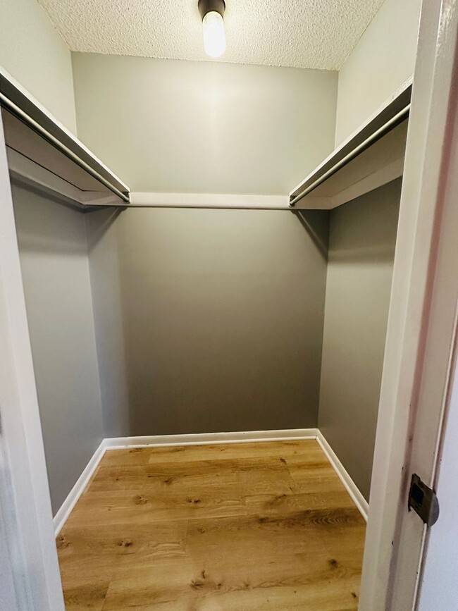 Building Photo - Stunning West Knoxville Transformation | Designer Kitchen & Smart Home Features