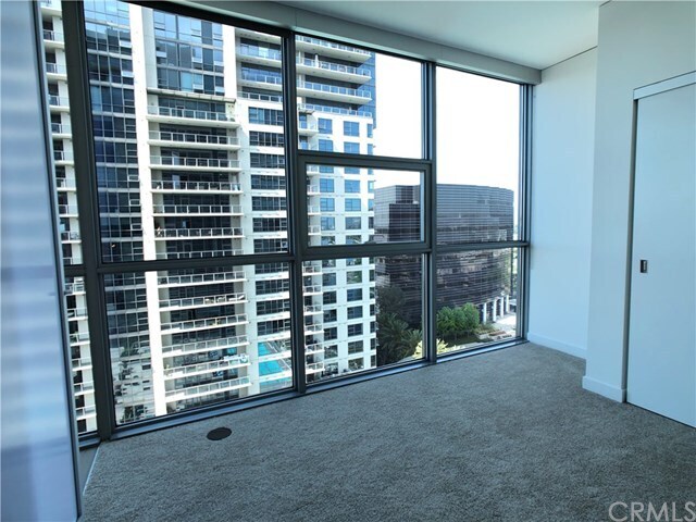 Building Photo - 9 MacArthur Pl