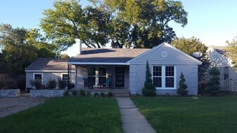 Building Photo - 5027 Wenonah Dr