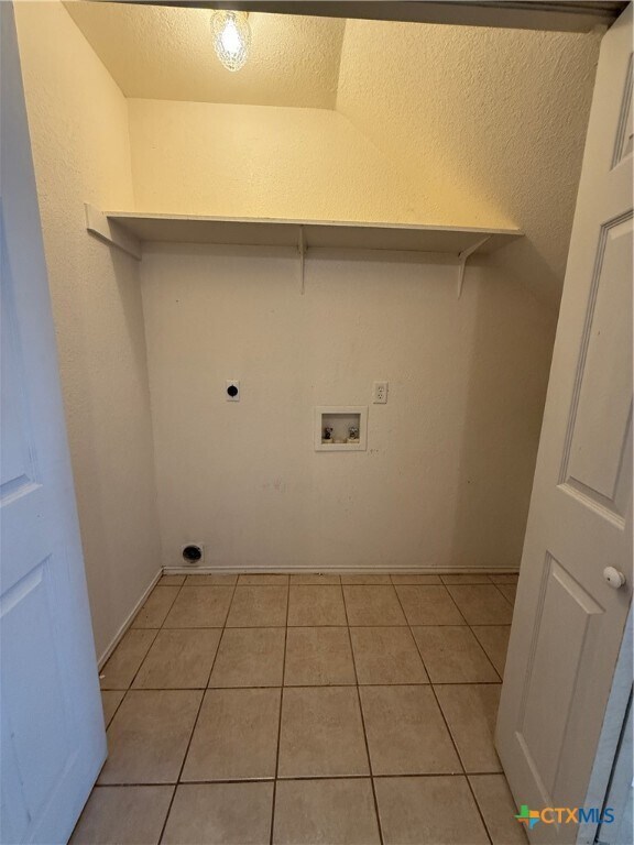 Building Photo - 4403 Deek Dr